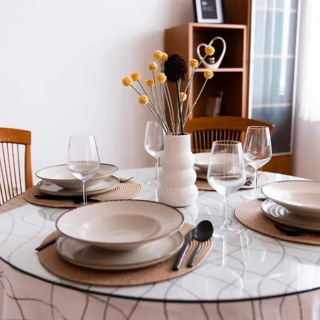 Apartman Centar 2 *