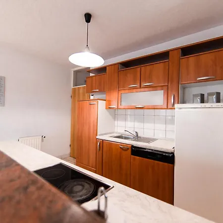 דירה Apartman Centar 2 *