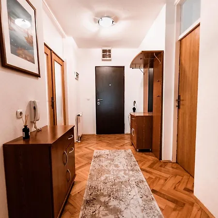 Apartman Centar 2 ליבנו